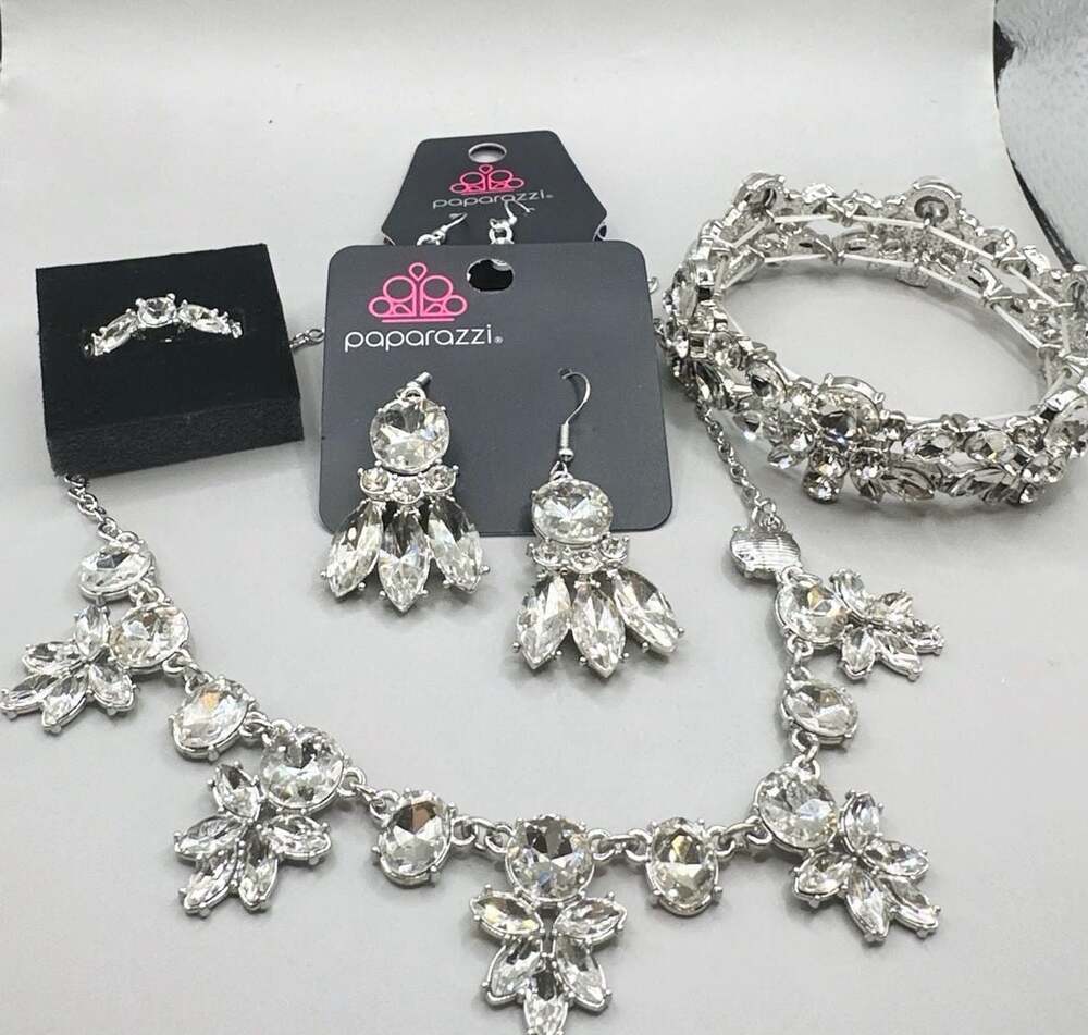 Paparazzi Fiercely 5th Avenue May 2022 Complete Trend Blend 4-Piece Jewelry Set